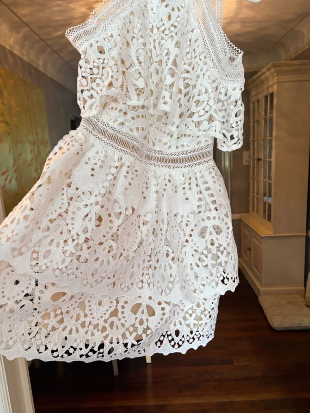 NWT Elliatt White Crochet Lace Cold Shoulder Minidress (Bridal). Size M